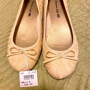 American Eagle Ivory Lace flats, size 8, NWT